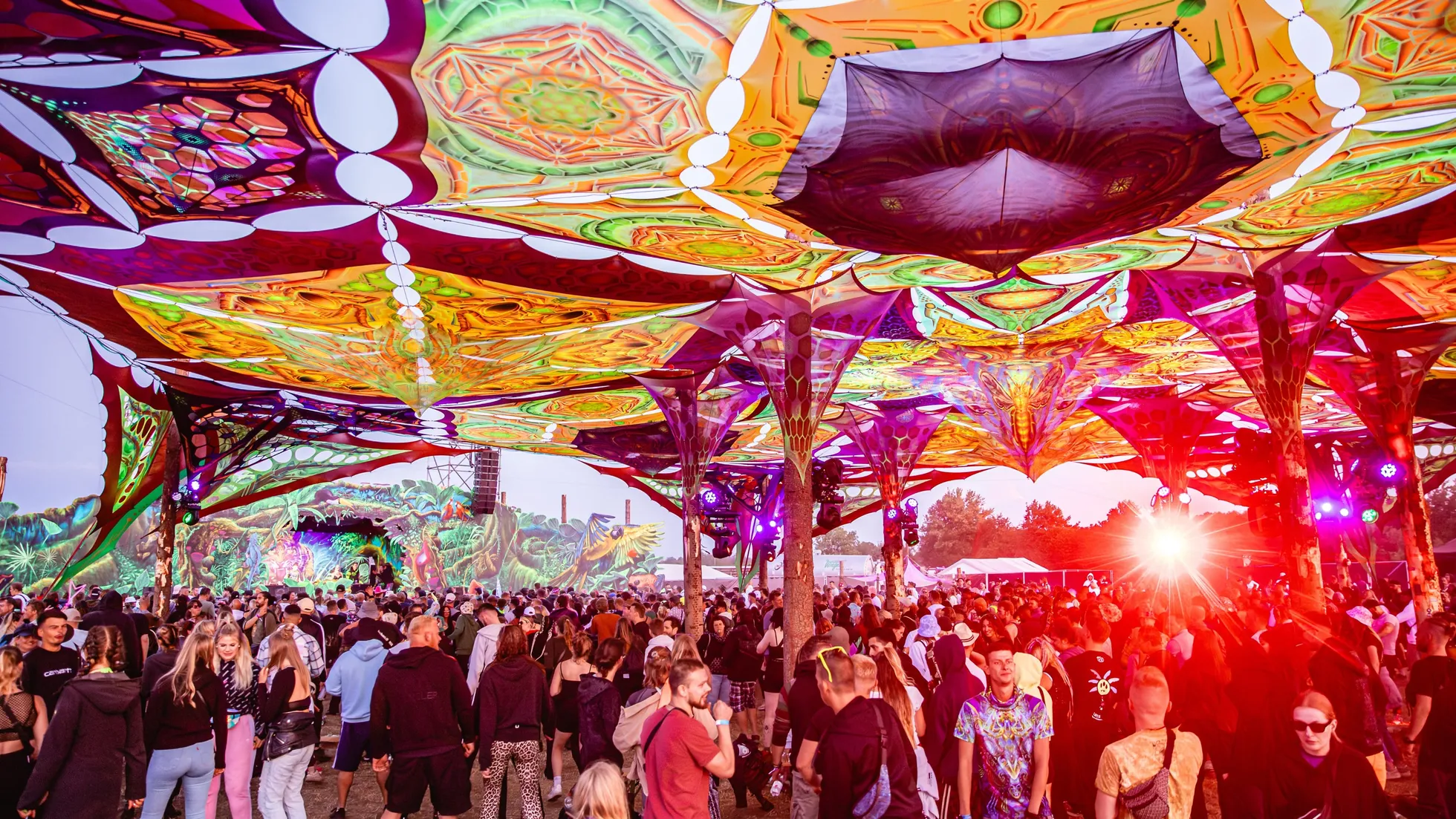 Techno Stage auf der Love Explosion