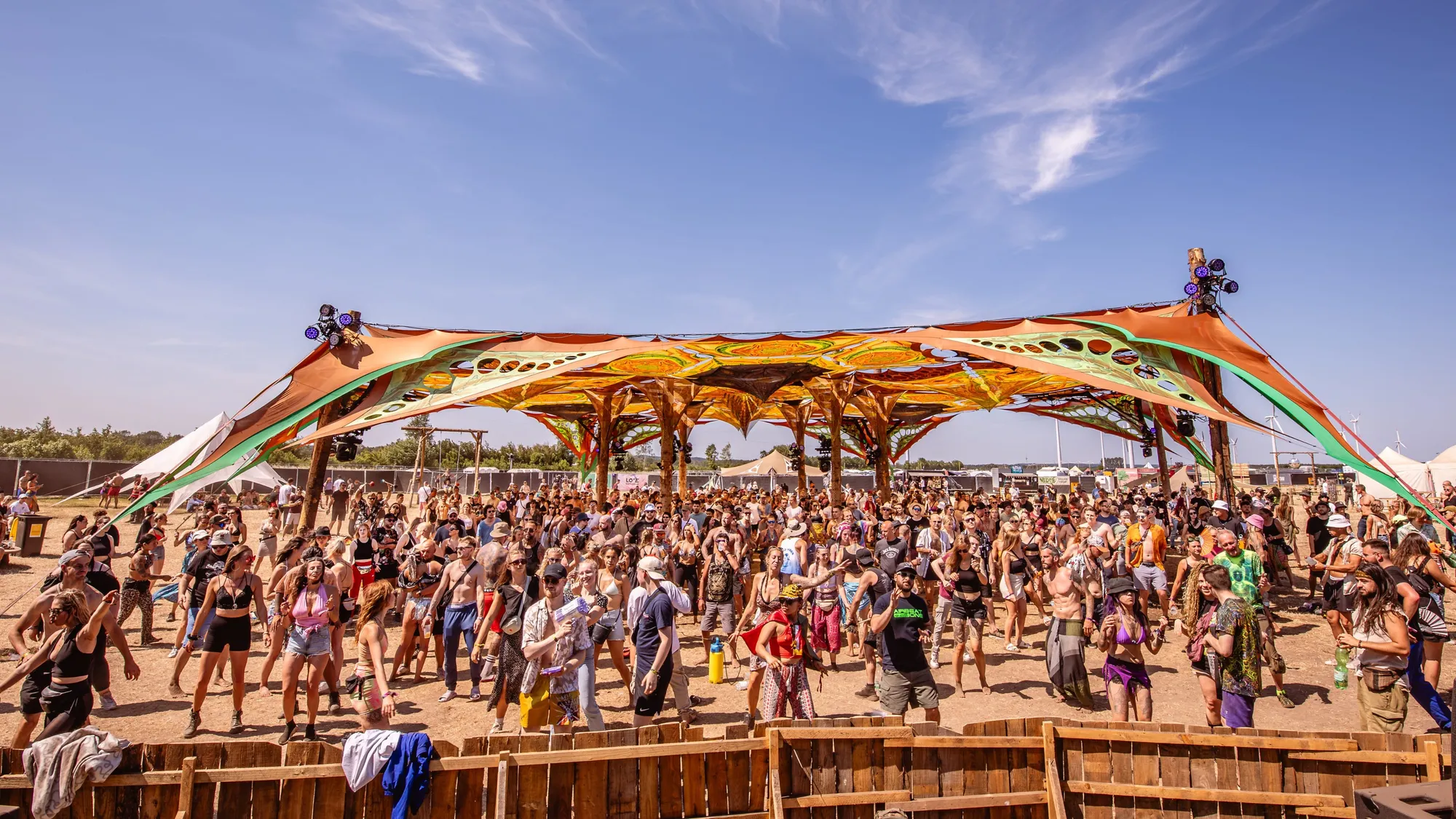 Goa Stage auf der Love Explosion
